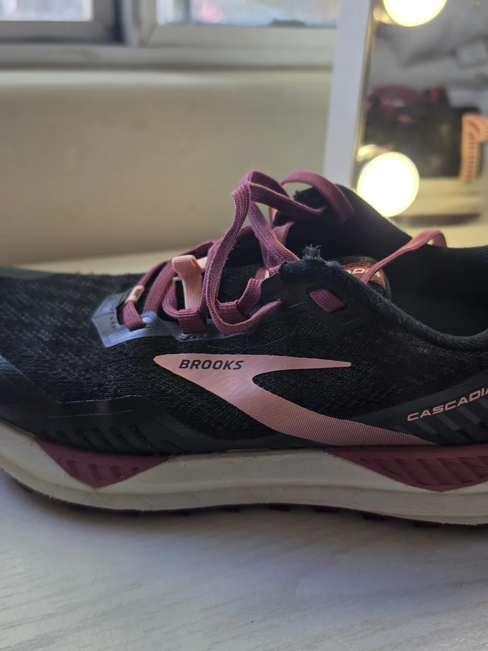 Brooks cascadia trail